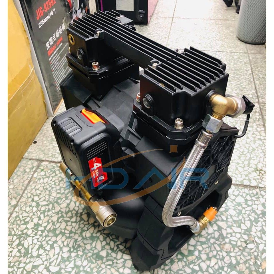 風霸經銷18V無刷充電空壓機 打氣機 釘槍 氣動工具 吹塵補胎 牧田德偉美沃奇電池可用 商品圖片 2