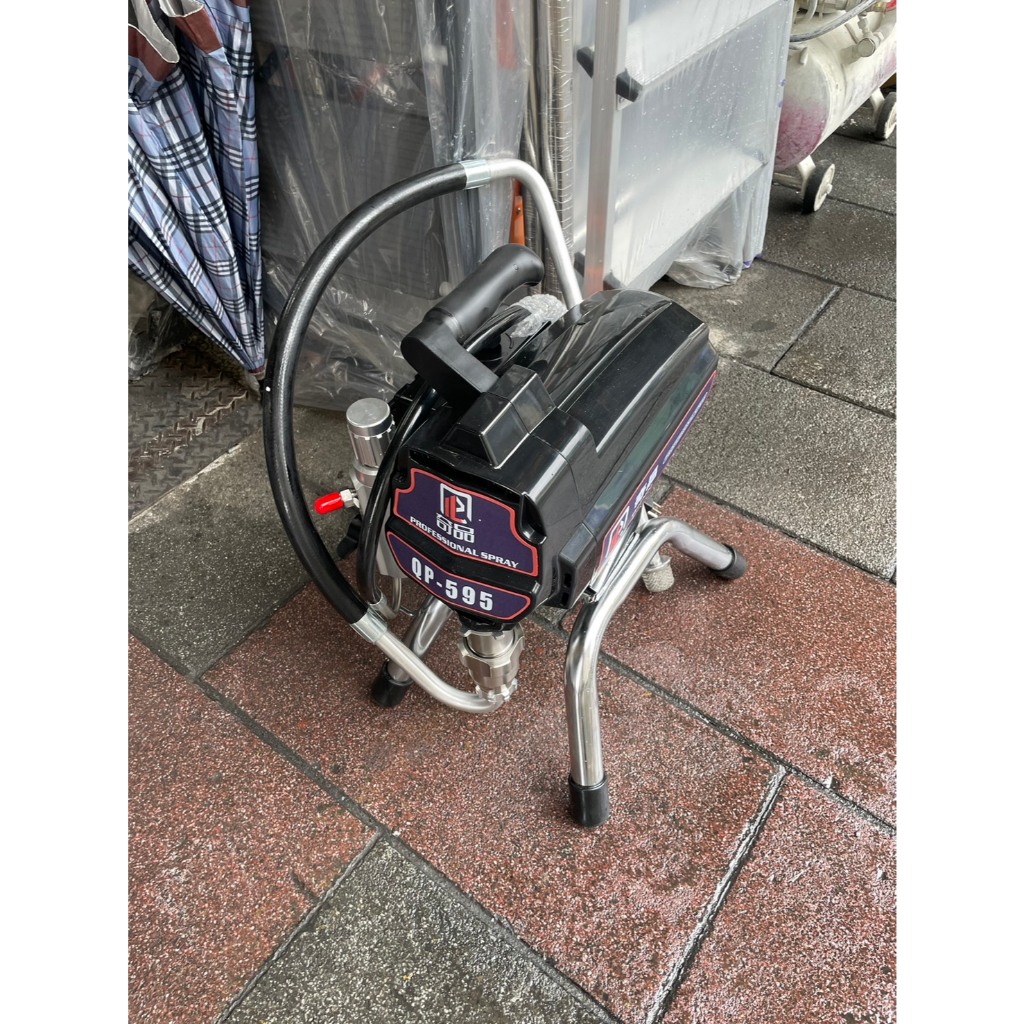 奇品 595 電子穩壓無氣噴漆機 110V 3500W 乳膠漆噴塗機 附噴槍517噴嘴15米管 商品圖片 4