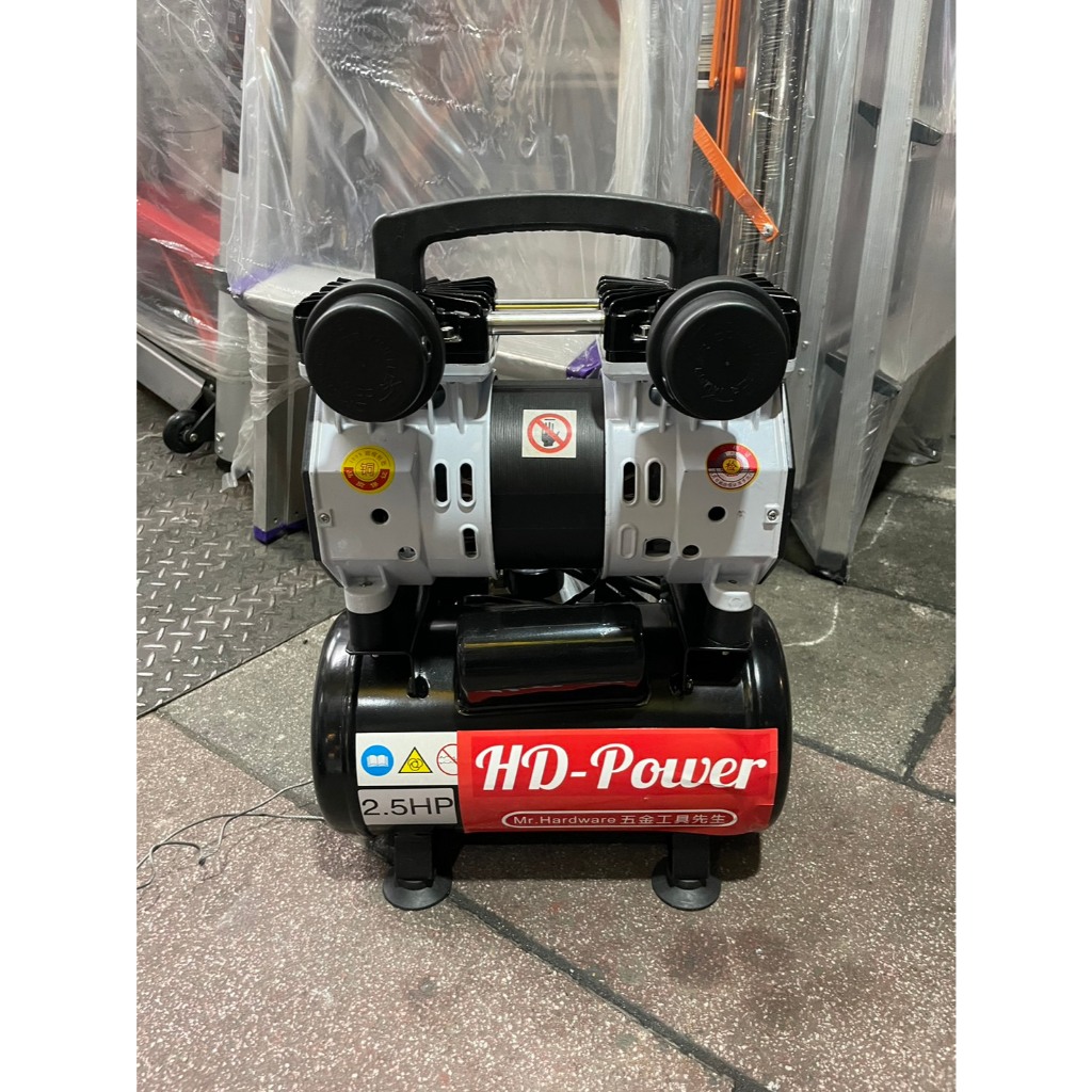 台北工具 雙缸2.5HP 6公升 無油靜音空壓機 空氣壓縮機 可木工 噴漆修補 可配雷雕雞使用 商品圖片 3